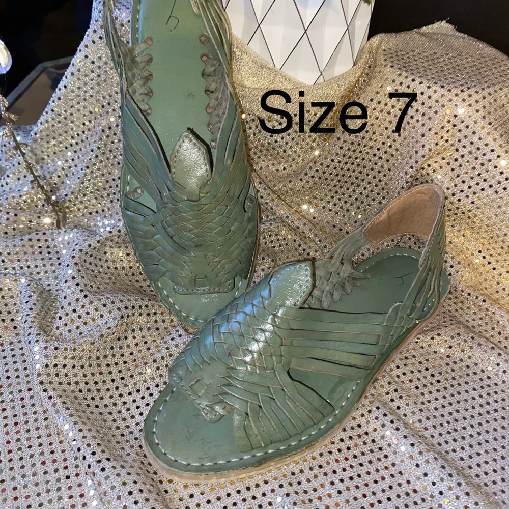 Huaraches - Picture 8 of 16